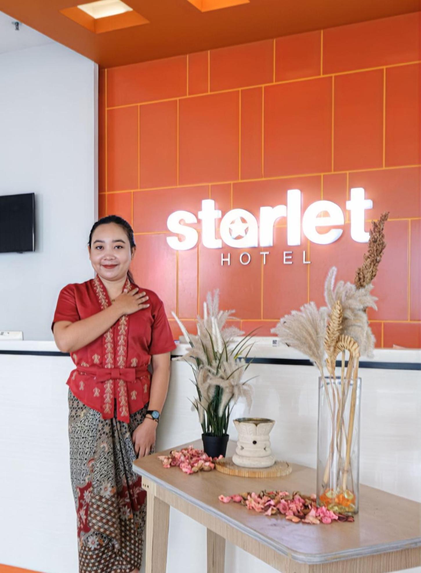 Starlet Hotel Serpong Tangerang Exterior photo